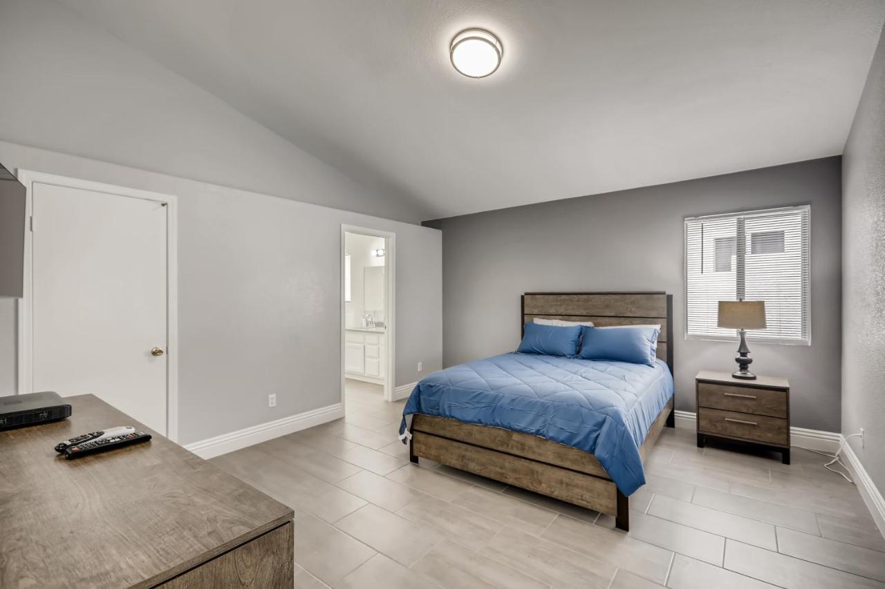 Luxurious House With A Pool, Spa, And Patio, Sleeps 6 Comfortably Las Vegas Kültér fotó