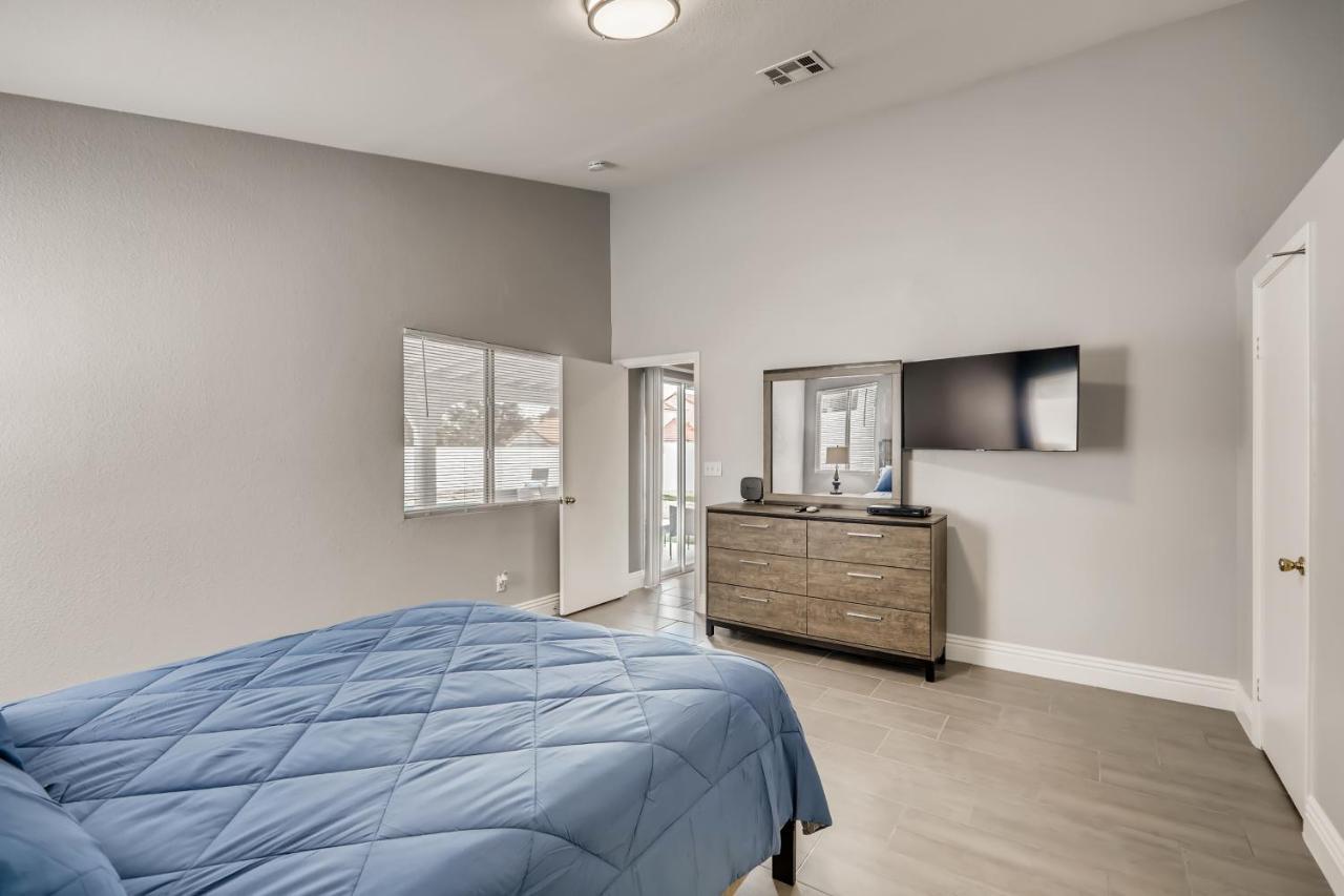 Luxurious House With A Pool, Spa, And Patio, Sleeps 6 Comfortably Las Vegas Kültér fotó