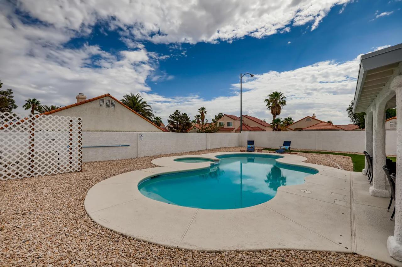 Luxurious House With A Pool, Spa, And Patio, Sleeps 6 Comfortably Las Vegas Kültér fotó